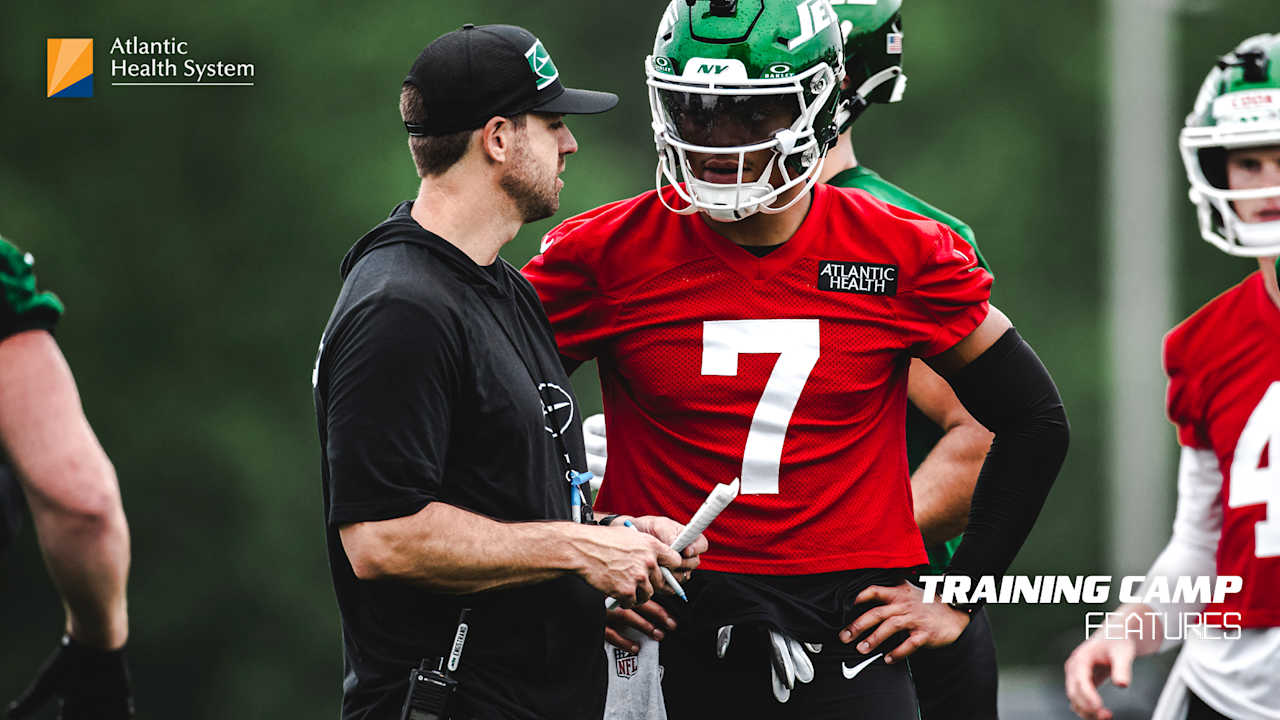 OC Tanner Engstrand, after One Week of Camp, Takes Stock of Jets Wideouts