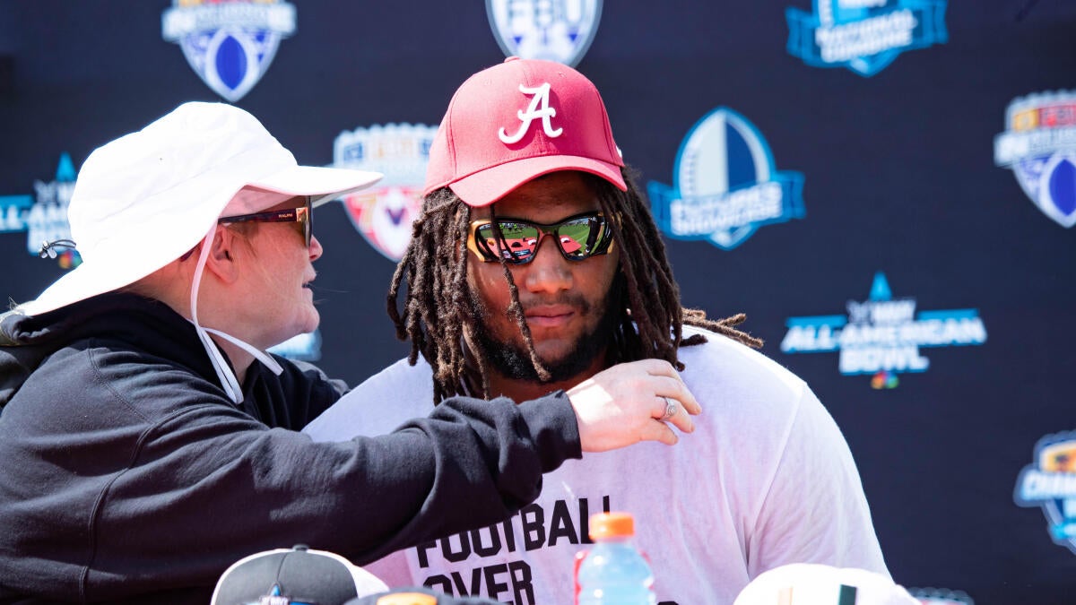 Latest college football commitments, graded: Which recruits truly move the needle?