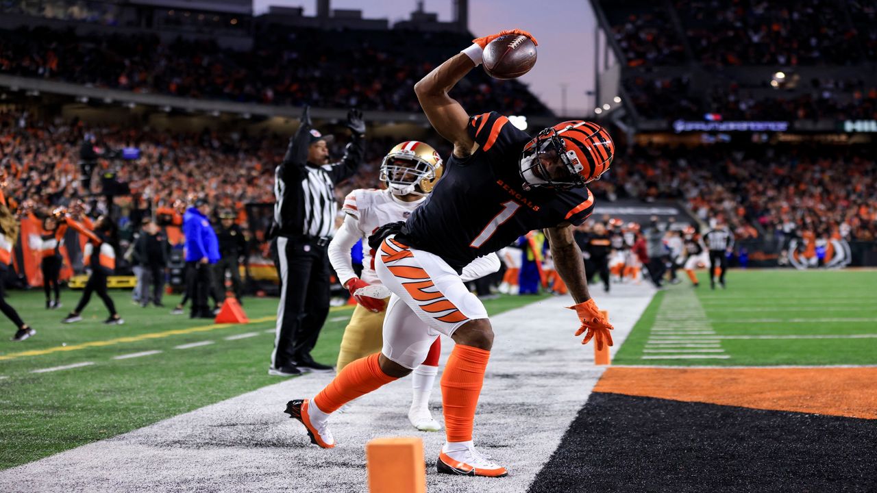 DESCRIBE THE PHOTOCincinnati Bengals wide receiver Ja'Marr Chase (1) spikes the football during an NFL football game against the San Francisco 49ers, Sunday, Dec. 12, 2021, in Cincinnati.