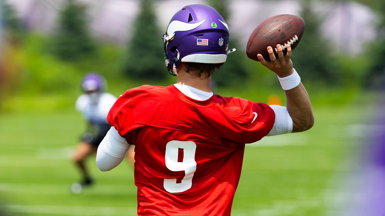 How Meetings & Milestones Prepped J.J. McCarthy for Camp; 3 Over-30 Vikings Noted