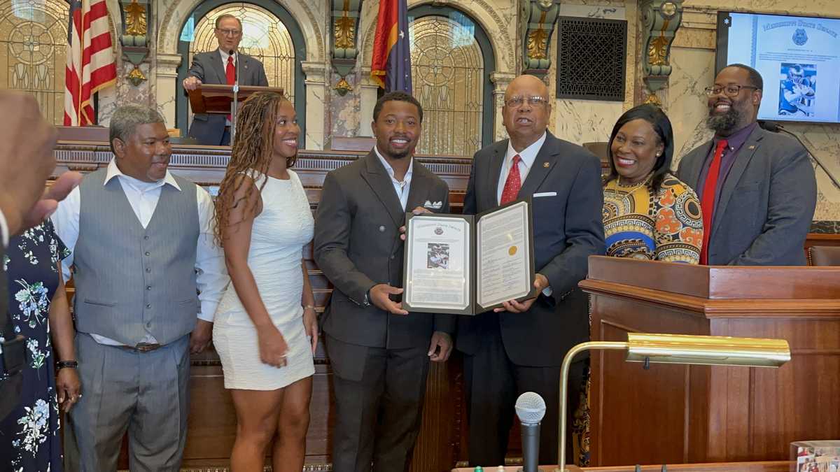 Yazoo County Super Bowl champion honored at state Capitol