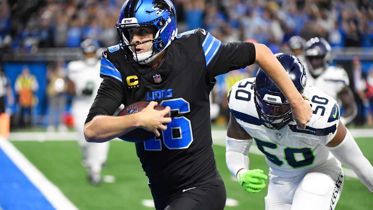 Lions QB Jared Goff has perfect night passing, records 1st TD catch in win over Seahawks