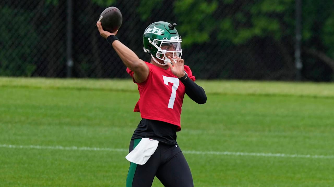 Jets' Andre Cisco excited for Justin Fields to 'prove those who are doubting him wrong' this season