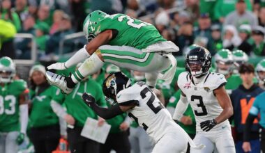 Saquon Barkley wins Best Play with iconic reverse hurdle