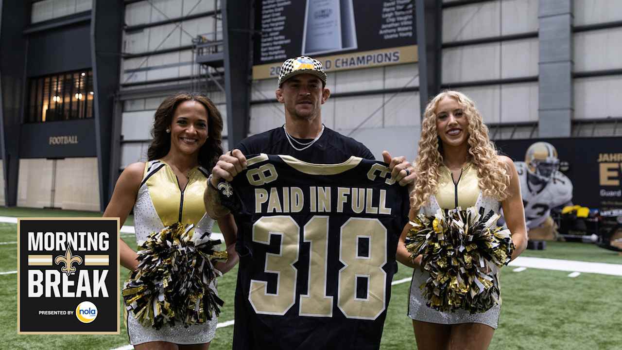 UFC Fighter Dustin Poirier visits the Saints