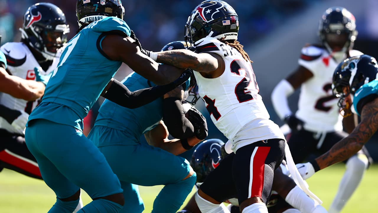 Texans hold off Jaguars on the road, 23-20