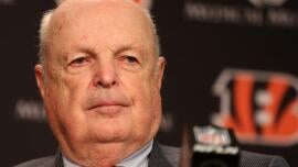 Bengals contract drama: Cincinnati may be a title contender, but money issues keep distracting franchise