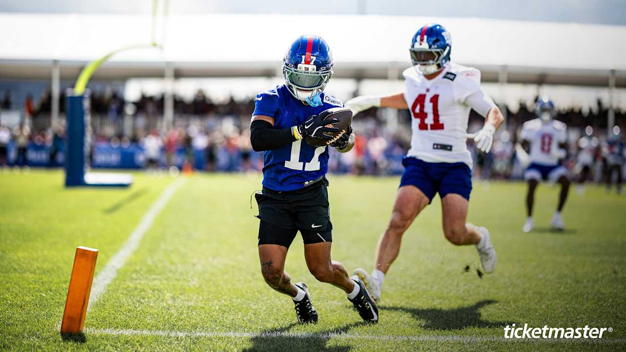 Touchdowns & takeaways from first day of training camp