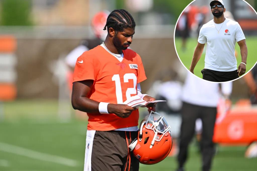 Browns GM calls out Shedeur Sanders for 'not smart' offseason