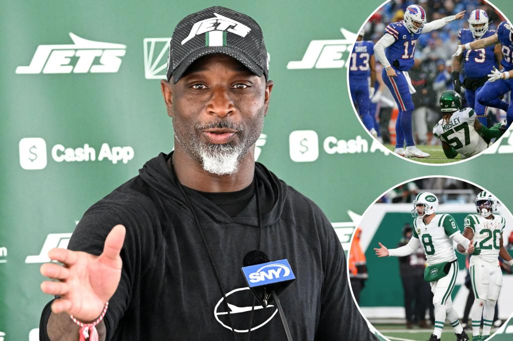 Aaron Glenn on a mission to clean up the Jets' penalties