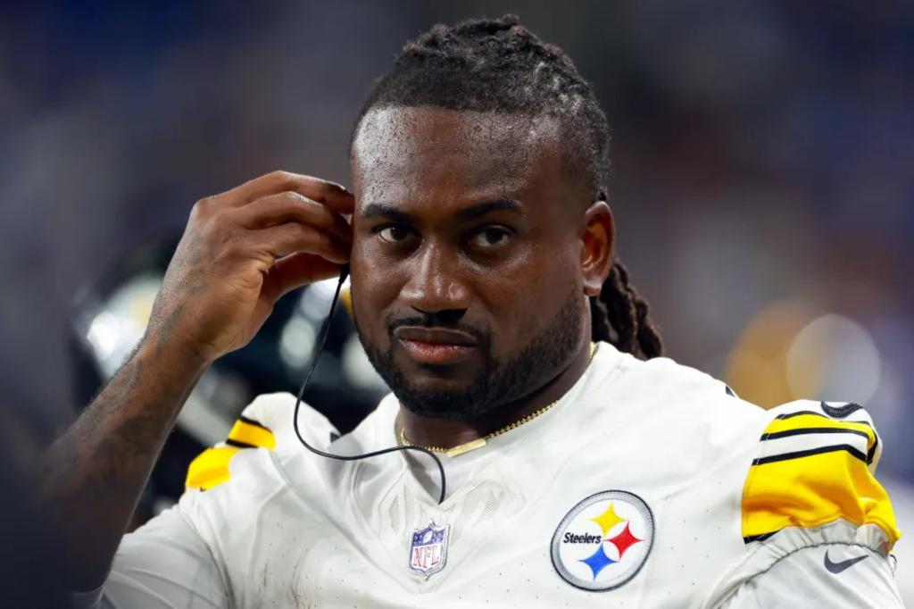'Washed up' Cordarrelle Patterson announces Steelers cut him on day off