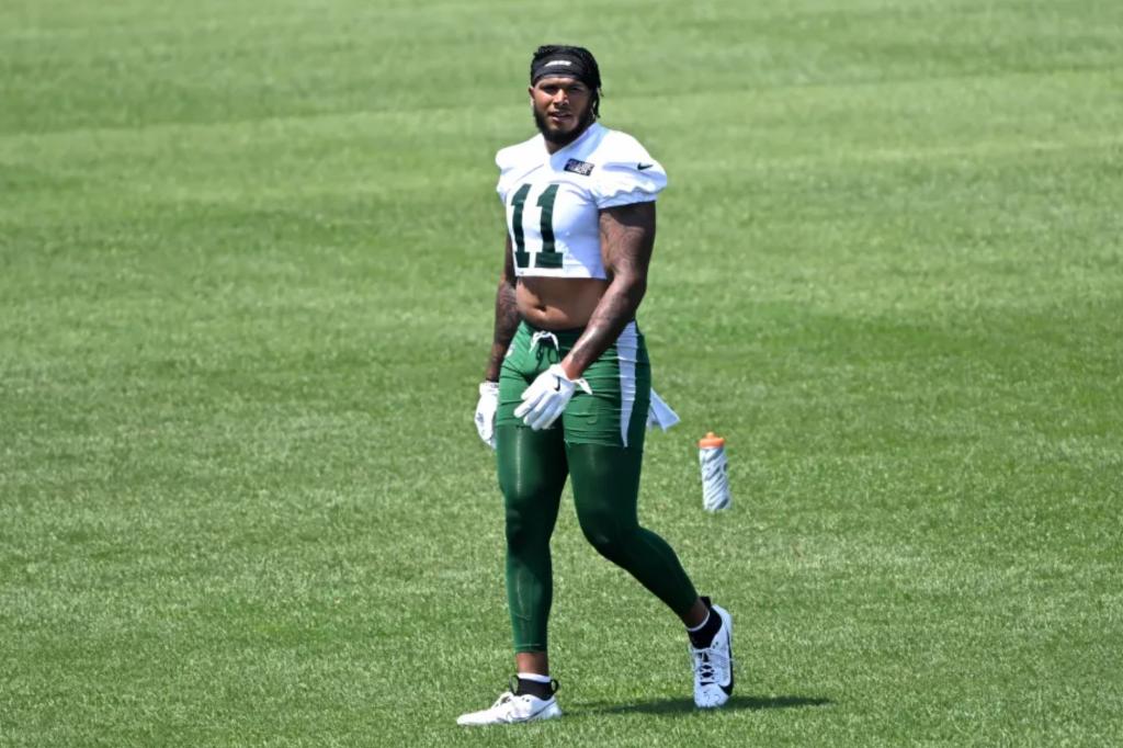 Jets' Jermaine Johnson on physically unable to perform list for training camp