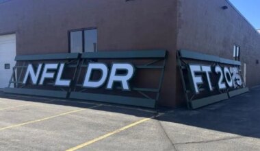 Items from NFL Draft Auctioned off to Benefit American Red Cross of Wisconsin