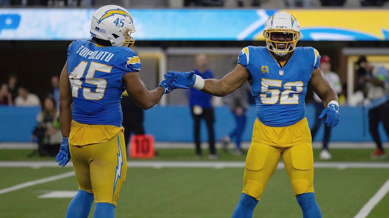 Chargers' Tuli Tuipulotu aims to mirror Khalil Mack's play in full-time starter role: 'He's the standard'