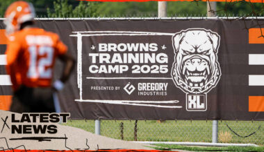 Browns celebrate 40th anniversary of Dawg Pound XL with Training Camp theme day