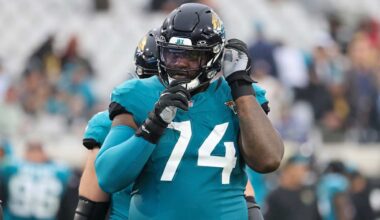 Cam Robinson Warmly Welcomed by Vikings and Greeted by Snowstorm