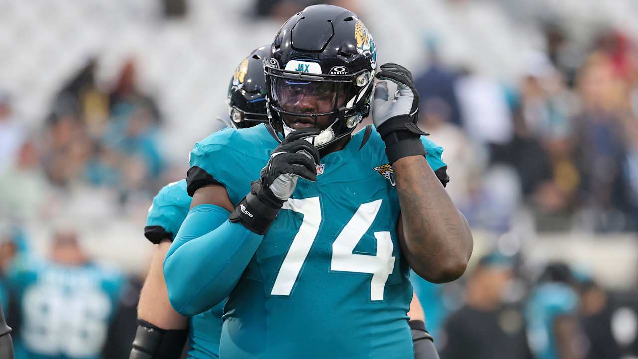 Cam Robinson Warmly Welcomed by Vikings and Greeted by Snowstorm