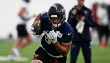 Texans' revamped offense starting to come together