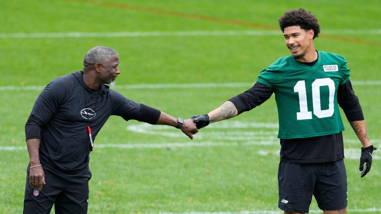 A look at the four keys to success for Jets coach Aaron Glenn