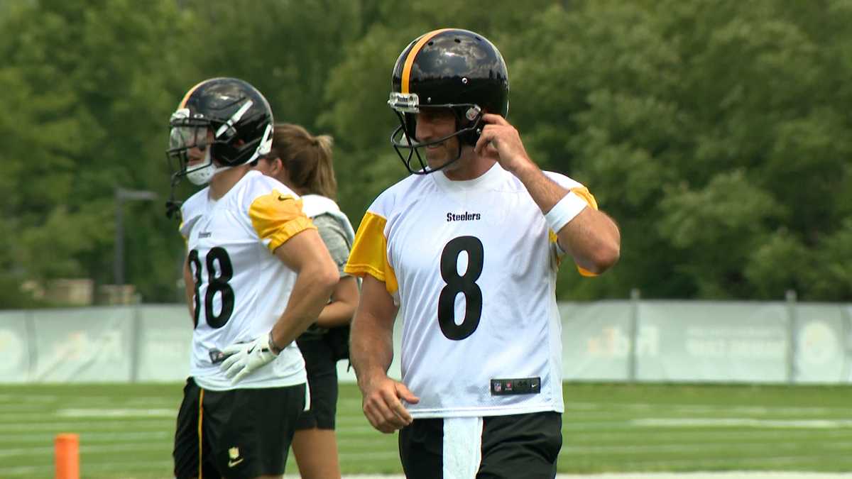 Aaron Rodgers begins first training camp with Pittsburgh Steelers