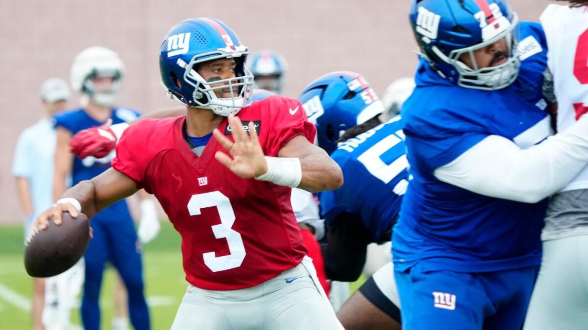 Free 2025 NFL picks, predictions, futures, props, odds, chances: Fade New York Giants in NFC East bets