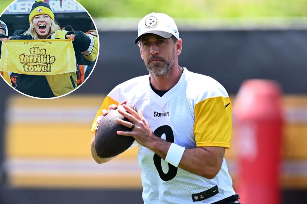 The strange reason some Steelers fans are loading up on Aaron Rodgers shirts