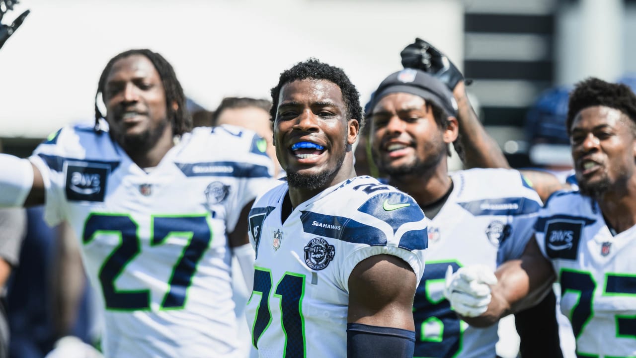 Devon Witherspoon, Quandre Diggs & Jamal Adams Trade Barbs In Practice, But ‘It’s Brotherhood For Life’ Between Current & Former Seahawks