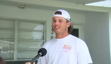 Funderburk goes back to the Saints, Travis Adams recalled by Twins