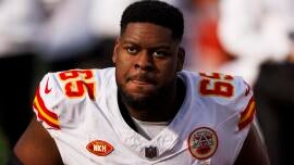 Chiefs make Trey Smith highest-paid offensive guard in NFL with four-year, $94 million extension