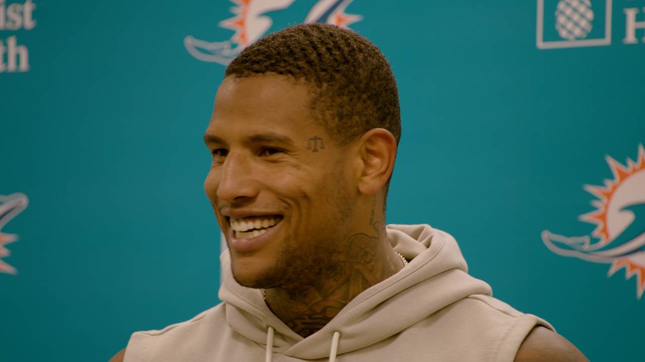 Dolphins Vets Report For Camp, Meet With Media
