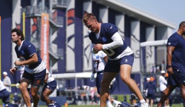 Denver Broncos kick off first day of open training camp in front of 800 fans