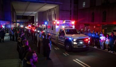 NYC shooting: At least 4 people including NYPD officer killed in Manhattan