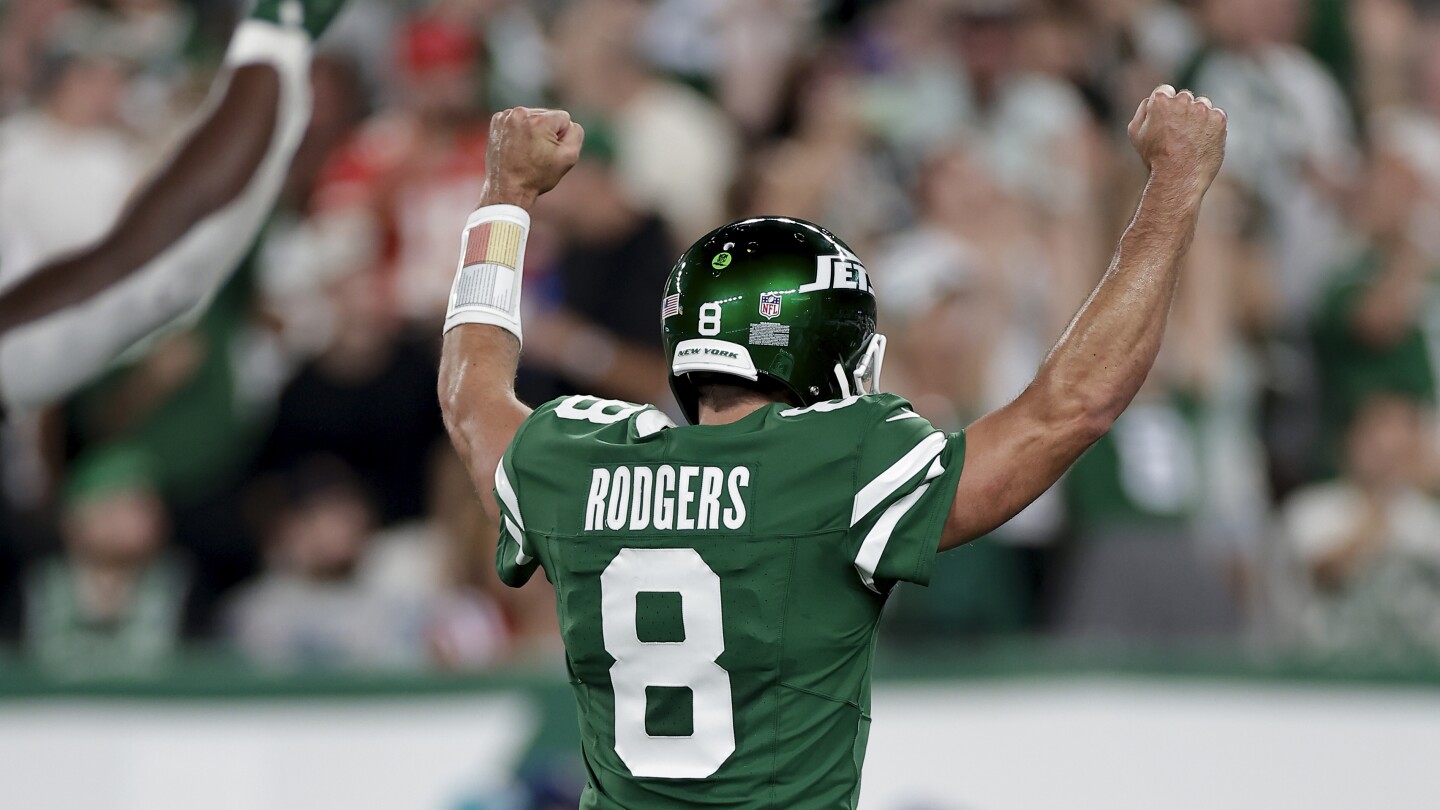 Aaron Rodgers leads Jets to win over Patriots