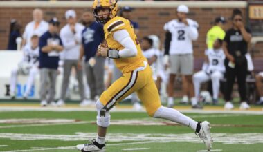 Redshirt-freshman Drake Lindsey set to lead Minnesota offense