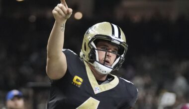 Saints QB Derek Carr is retiring because of 'significant degenerative changes' to his right shoulder