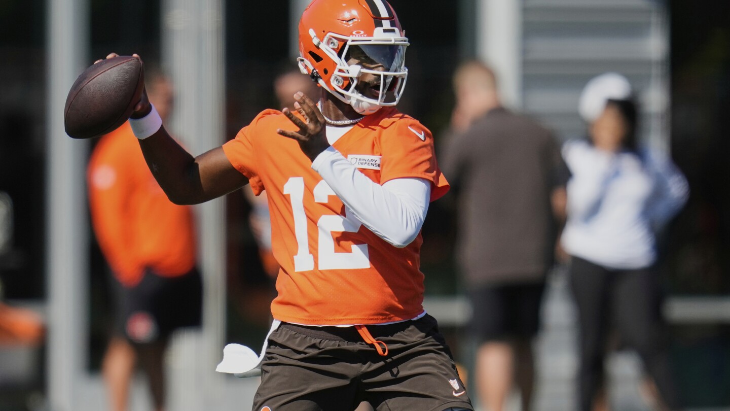 Shedeur Sanders unfazed by lack of first-team reps at Browns camp