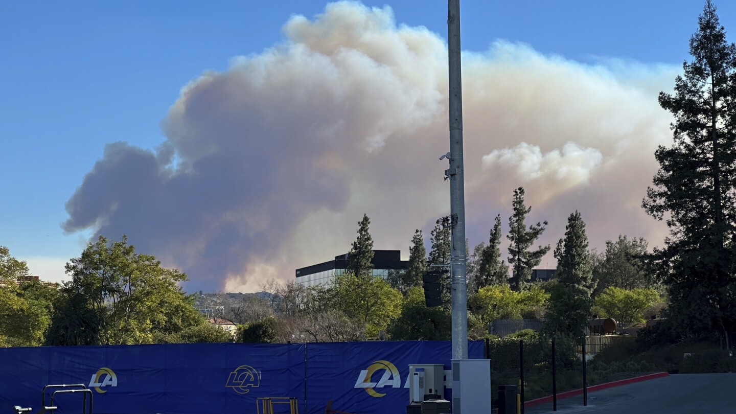 NFL moves Vikings-Rams playoff game to Arizona after days of devastating wildfires in Los Angeles