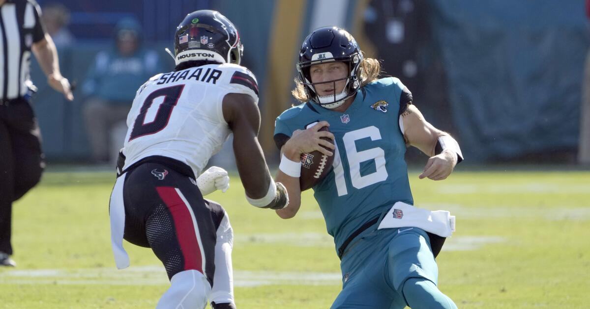 Azeez Al-Shaair's 3-game suspension for hit on Trevor Lawrence upheld