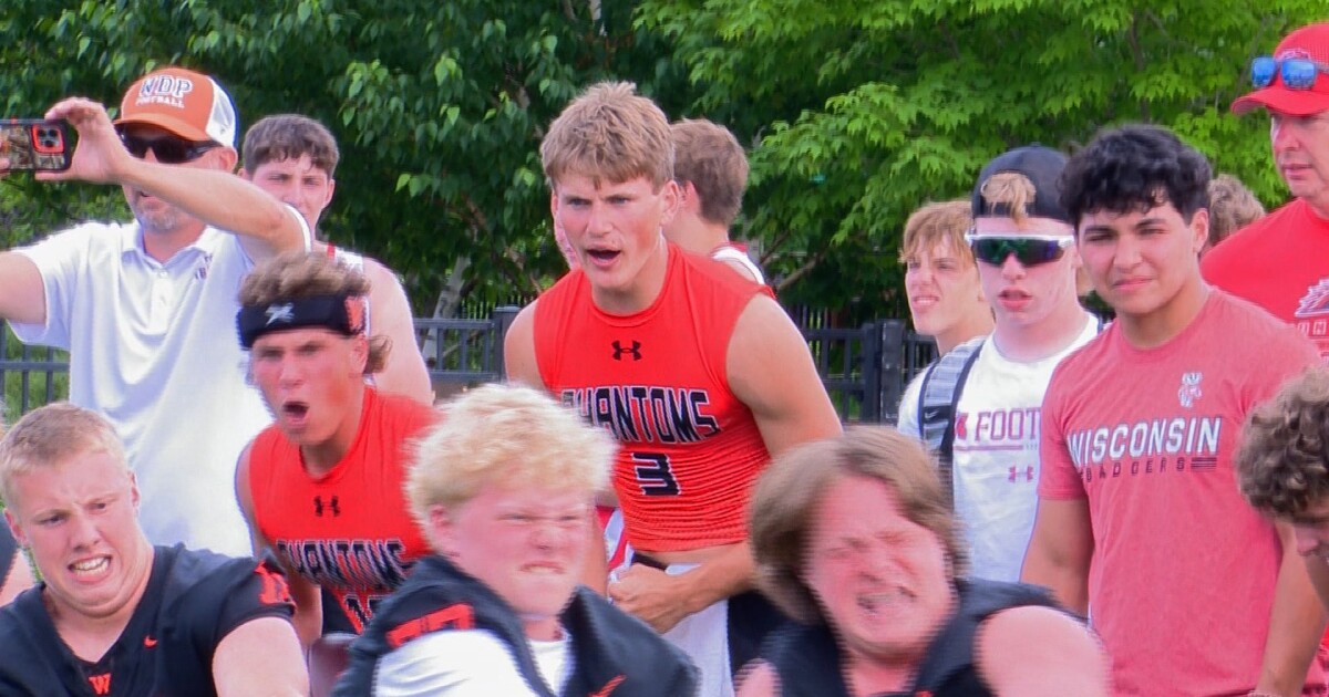 High school football teams compete in Packers’ 11-On Tournament at Titletown