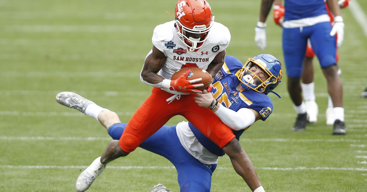 Eagles reportedly re-sign undrafted speedster