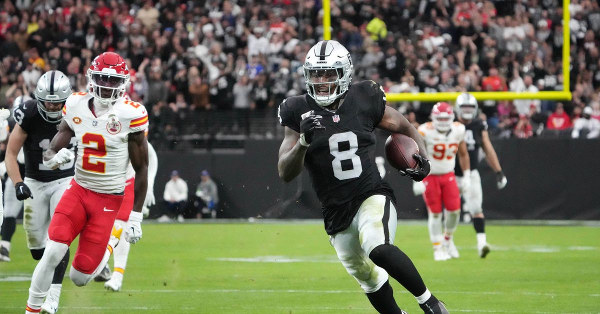 Raiders: Josh Jacobs, Darren McFadden or Tyrone Wheatley for 2000s All-Quarter Century Team?