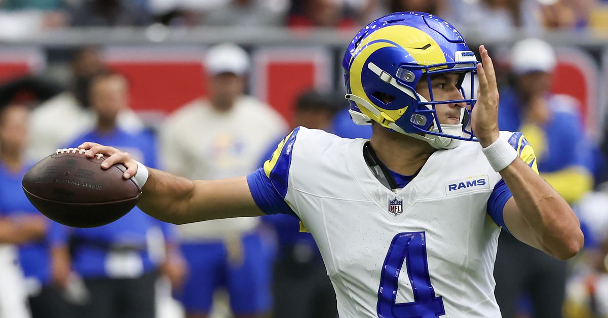 Rams sign another QB just before training camp