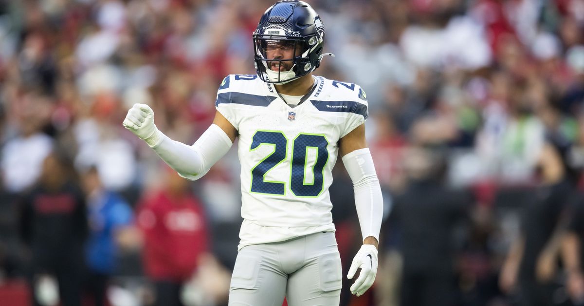 Seahawks News 7/13: What are you expecting from Julian Love in 2025?
