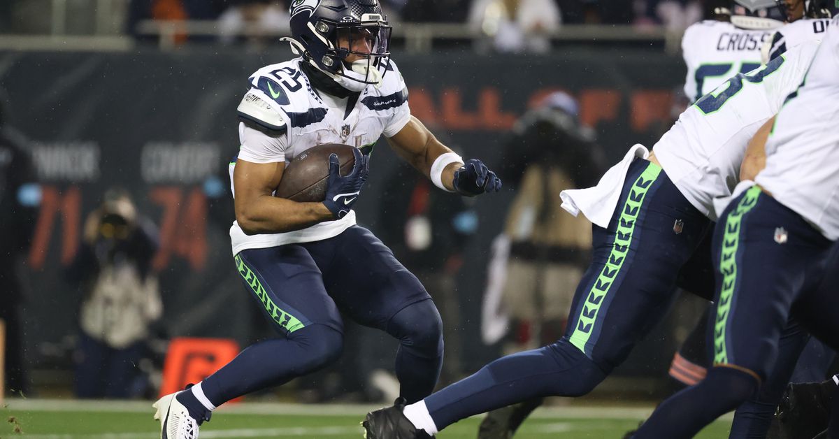 Seahawks News 7/27: Seahawks depth tested immediately with McIntosh injury