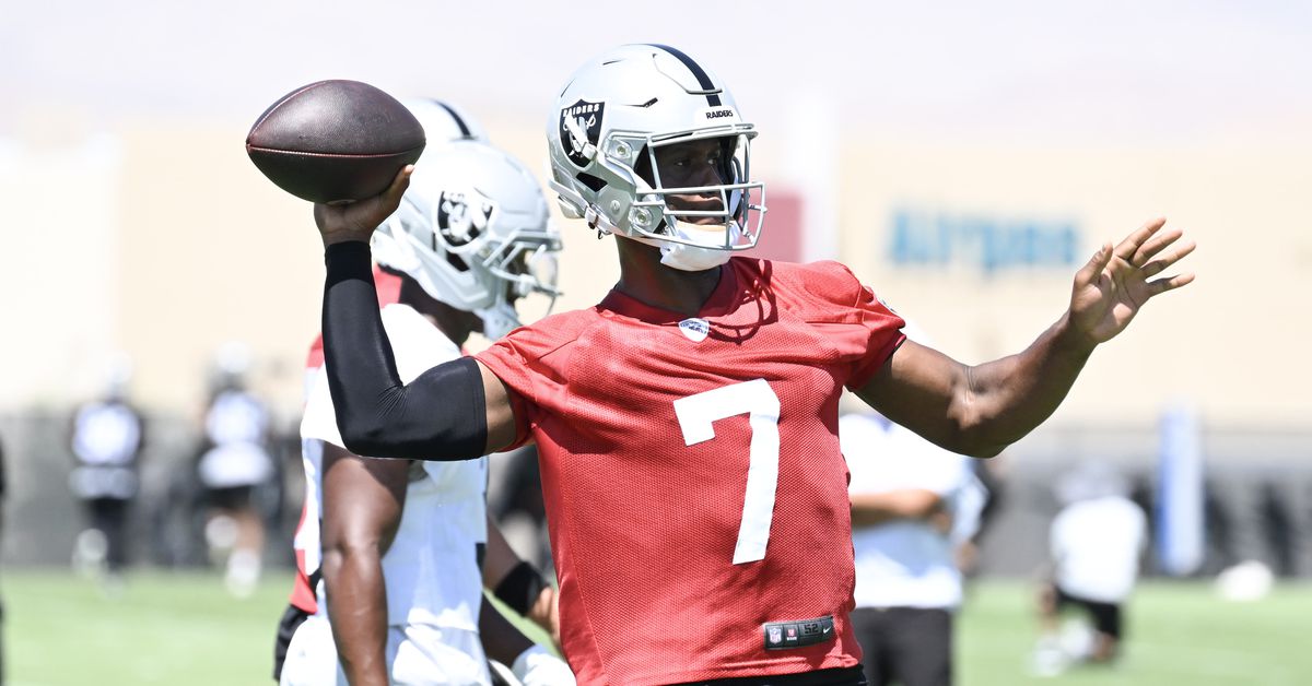 Raiders Reacts Survey: Will Raiders quarterback Geno Smith throw for 4,000 yards?