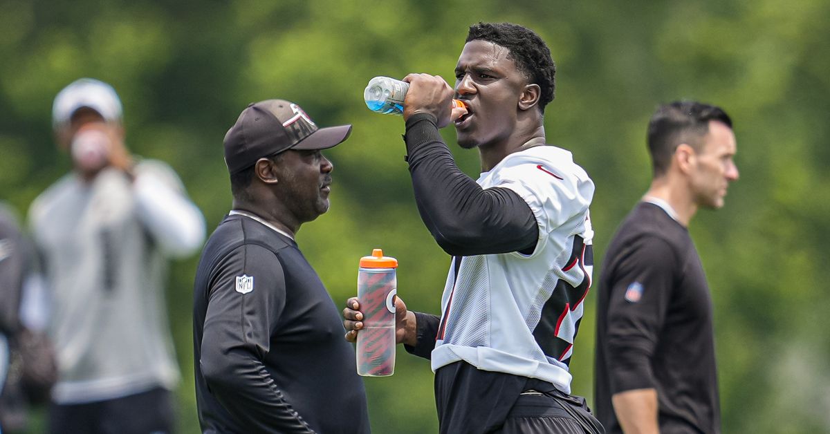 The Falcoholic Reacts: High hopes for rookie pass rushing tandem