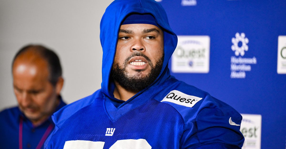 Giants’ Jermaine Eluemunor has found a home at right tackle