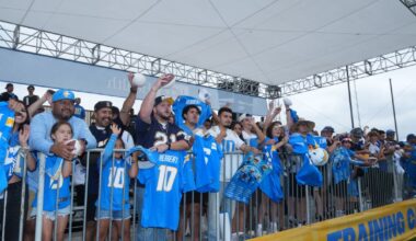 Chargers News: Aaron Rodgers’ first pass with PIT picked off