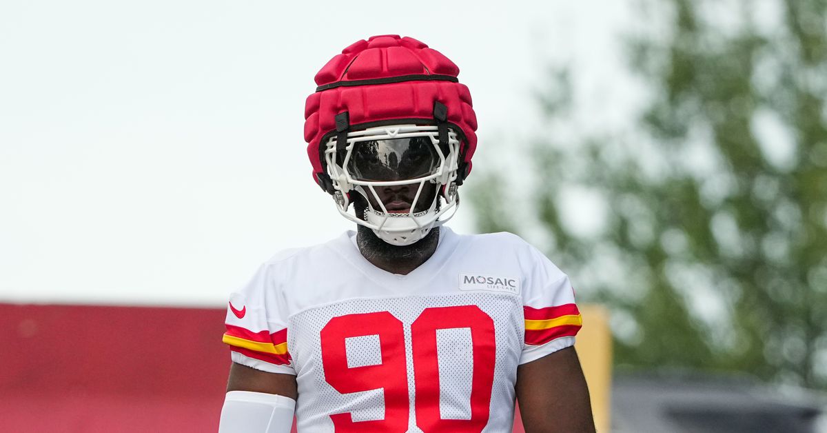 Chiefs News: Charles Omenihu praises rookies as training camp heats up
