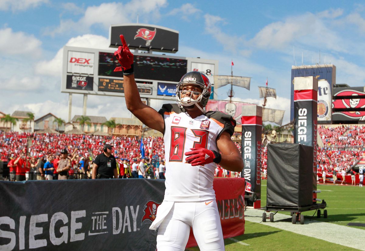 NFL: Tennessee Titans at Tampa Bay Buccaneers